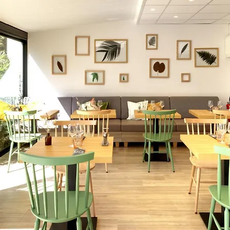 Hotel Campanile Centre Sortie 21 Sur A7 A9 Orange (Vaucluse)